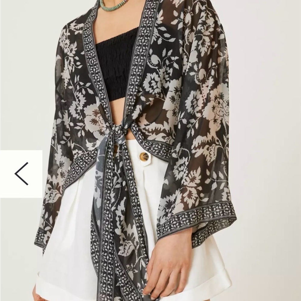 Anthropologie Black & White Floral Long Sleeve Shall One Size